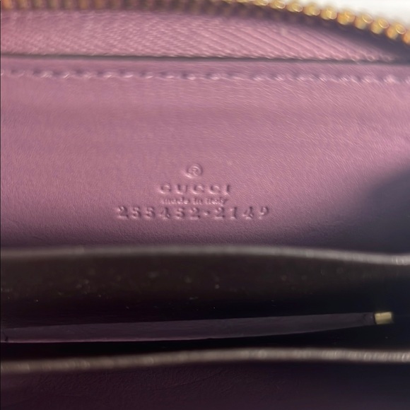 Gucci Women's Lilac Card Holder - Picture 5 of 9